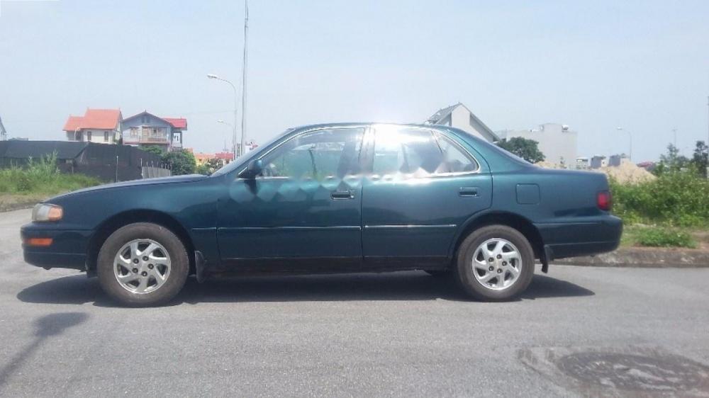 Toyota Camry LE 1994 - Bán xe Toyota Camry LE 1994, màu xanh lam, nhập khẩu nguyên chiếc xe gia đình