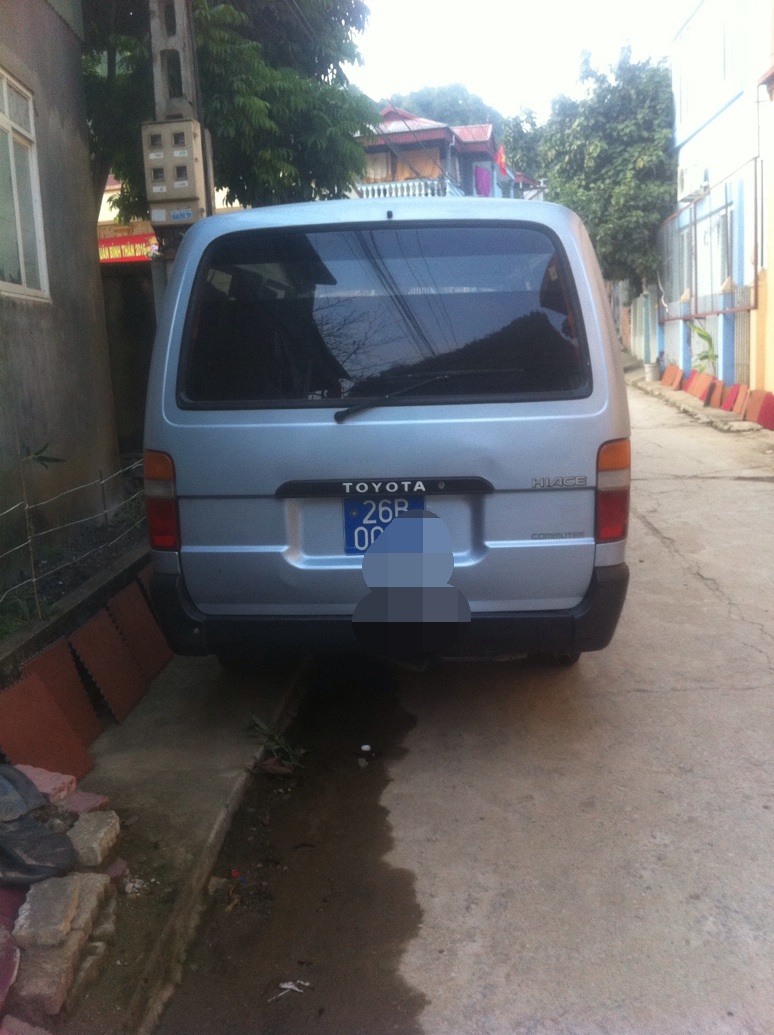 Toyota Hiace 1995 - Cần bán xe Toyota Hiace đời 1995, màu xanh lam, nhập khẩu nguyên chiếc