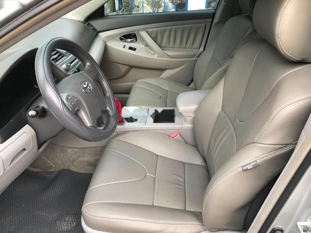 Toyota Camry LE 2006 - Bán Toyota Camry LE đời 2006, màu bạc, nhập khẩu