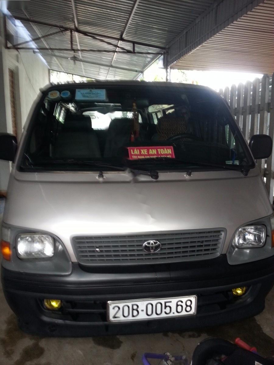 Toyota Hiace 2005 - Bán Toyota Hiace đời 2005 chính chủ, giá tốt