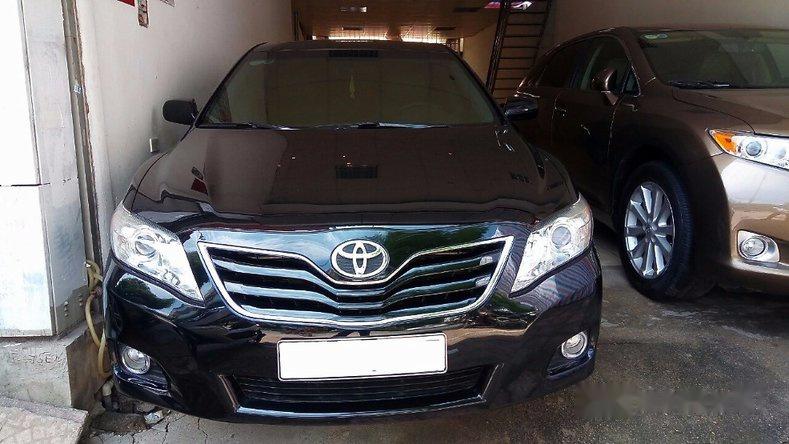 Toyota Camry LE 2010 - Bán Toyota Camry LE đời 2010, màu đen, nhập khẩu xe gia đình