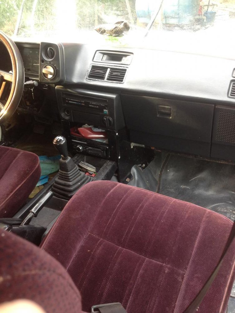 Toyota Cressida 1983 - Bán xe Toyota Cressida đời 1983, màu trắng, xe nhập