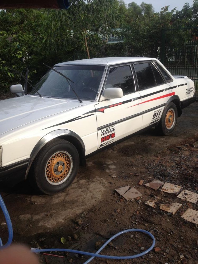 Toyota Cressida 1983 - Bán xe Toyota Cressida đời 1983, màu trắng, xe nhập