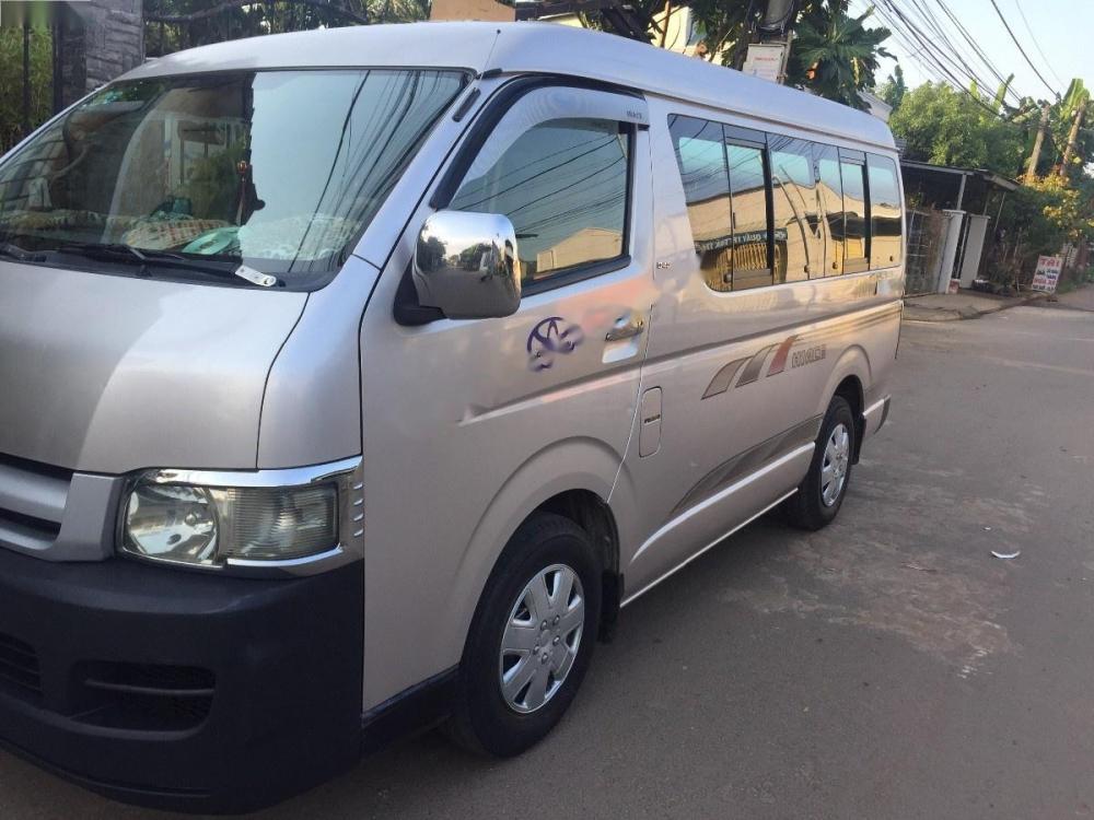 Toyota Hiace 2006 - Cần bán xe Toyota Hiace đời 2006, 225tr