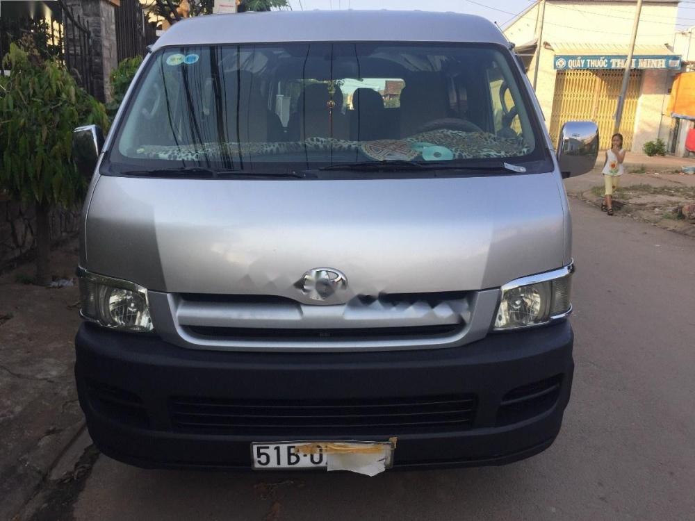 Toyota Hiace 2006 - Cần bán xe Toyota Hiace đời 2006, 225tr