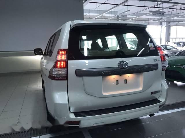 Toyota Prado 2017 - Bán Toyota Prado đời 2017, màu trắng, nhập khẩu nguyên chiếc