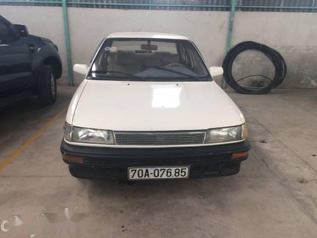 Toyota Corolla Altis 1989 - Cần bán lại xe Toyota Corolla altis đời 1989, màu trắng