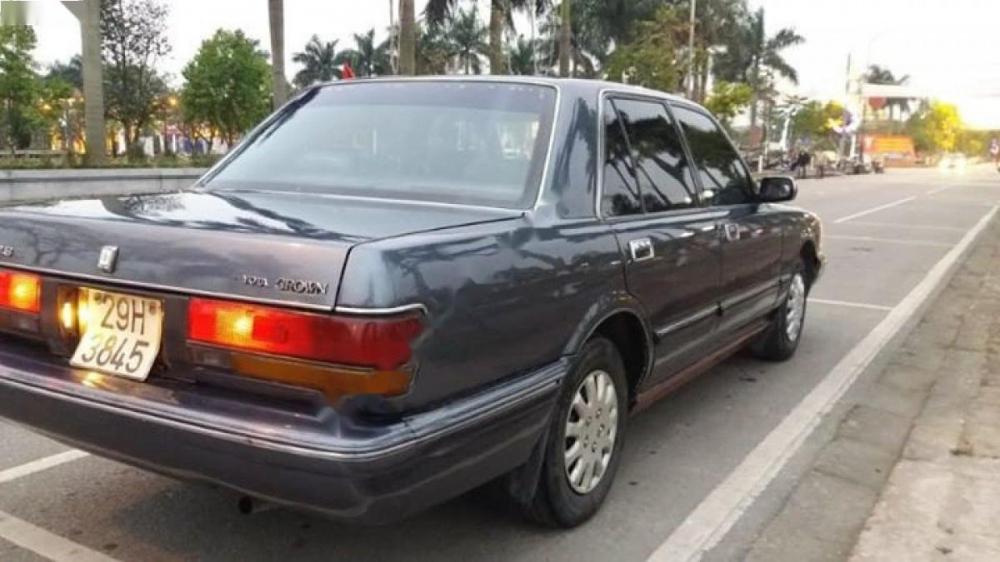 Toyota Crown 1989 - Cần bán xe Toyota Crown đời 1989, màu đen, nhập khẩu nguyên chiếc, giá 76tr