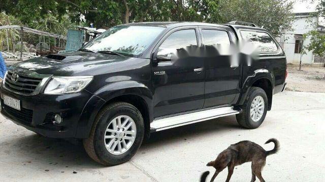 Toyota Hilux 2013 - Bán xe Toyota Hilux 2013, màu đen