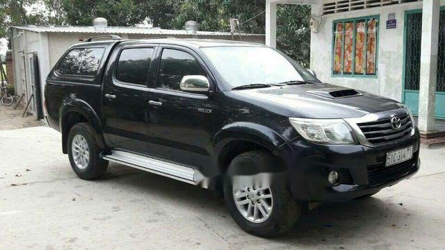 Toyota Hilux 2013 - Bán xe Toyota Hilux 2013, màu đen