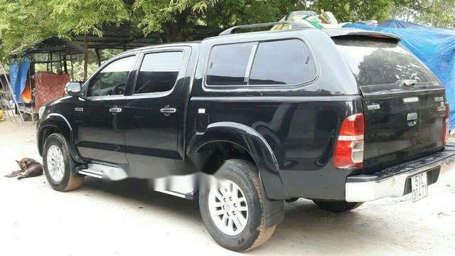 Toyota Hilux 2013 - Bán xe Toyota Hilux 2013, màu đen