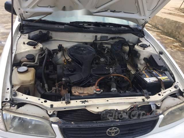 Toyota Corolla Altis 2000 - Bán Toyota Corolla altis năm sản xuất 2000, màu trắng như mới, giá chỉ 118 triệu