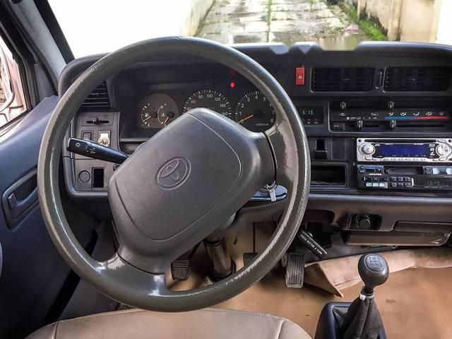 Toyota Hiace 2000 - Cần bán lại xe Toyota Hiace đời 2000, màu bạc