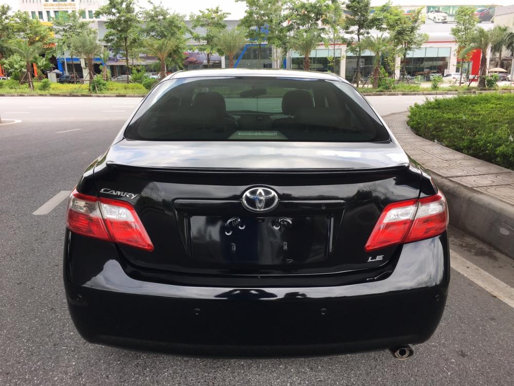 Cần bán Toyota Camry LE sản xuất năm 2007, màu đen, nhập khẩu nguyên chiếc