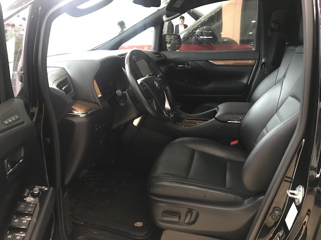 Toyota Alphard Executive Louge 2016 - Bán xe Toyota Alphard Executive Louge năm 2016 đăng ký T12.2017 xe đăng ký biển Hà Nội, xe đẹp xuất sắc đi chưa tới 1 vạn