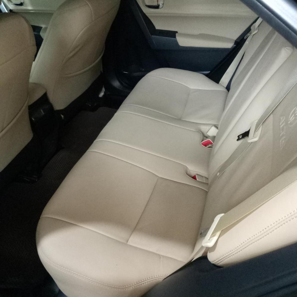 Toyota Corolla Altis 2017 - Cần bán Toyota Corolla Altis đời 2017, màu đen