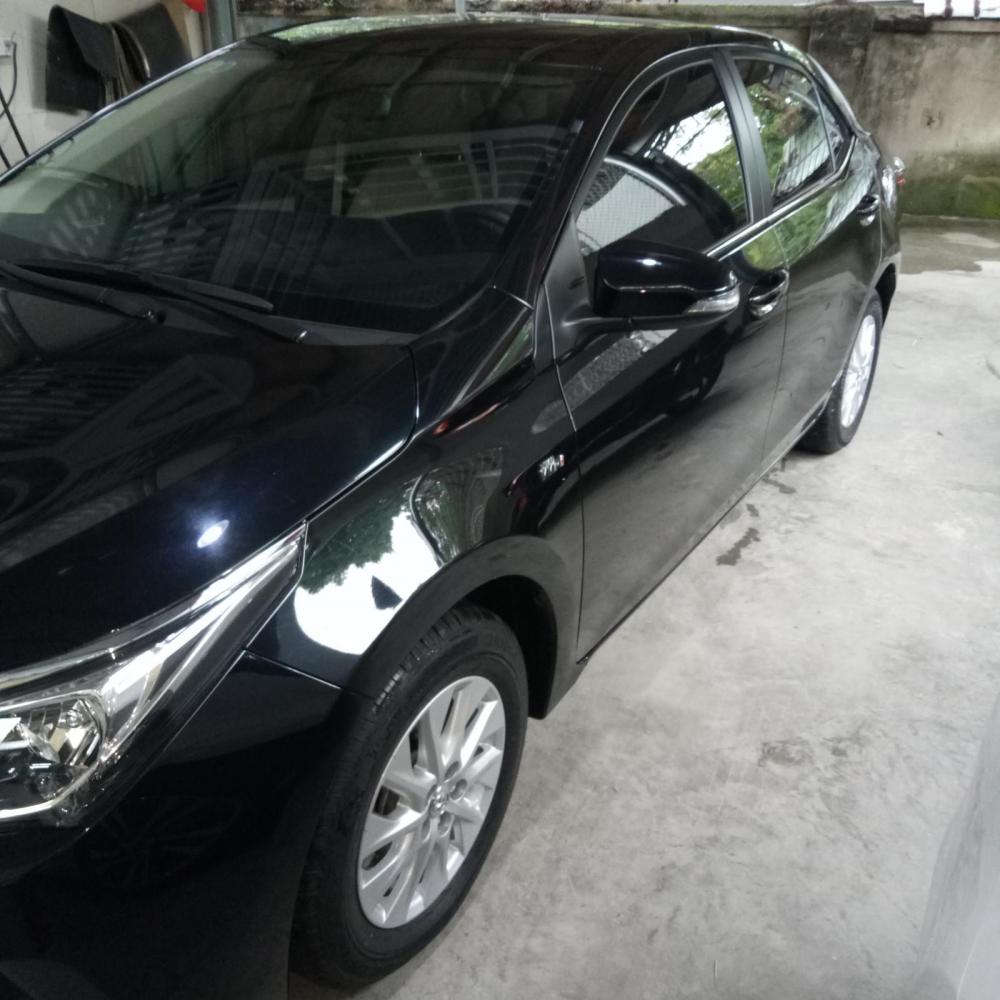 Toyota Corolla Altis 2017 - Cần bán Toyota Corolla Altis đời 2017, màu đen