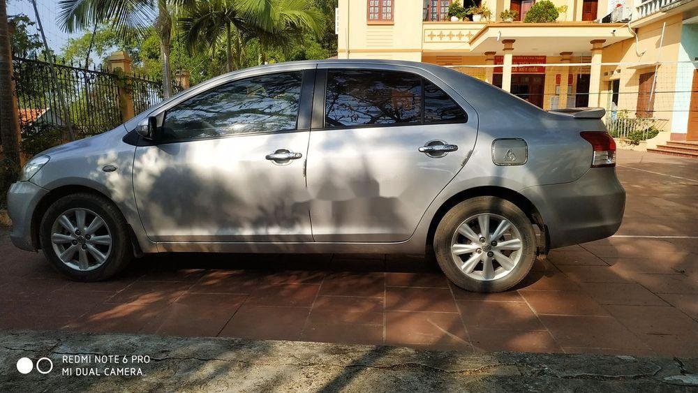 Toyota Yaris 2010 - Cần bán Toyota Yaris sản xuất 2010, nhập khẩu nguyên chiếc xe gia đình, giá tốt