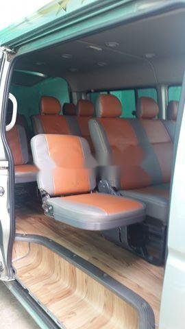 Toyota Hiace 2010 - Bán Toyota Hiace đời 2010 xe nguyên bản