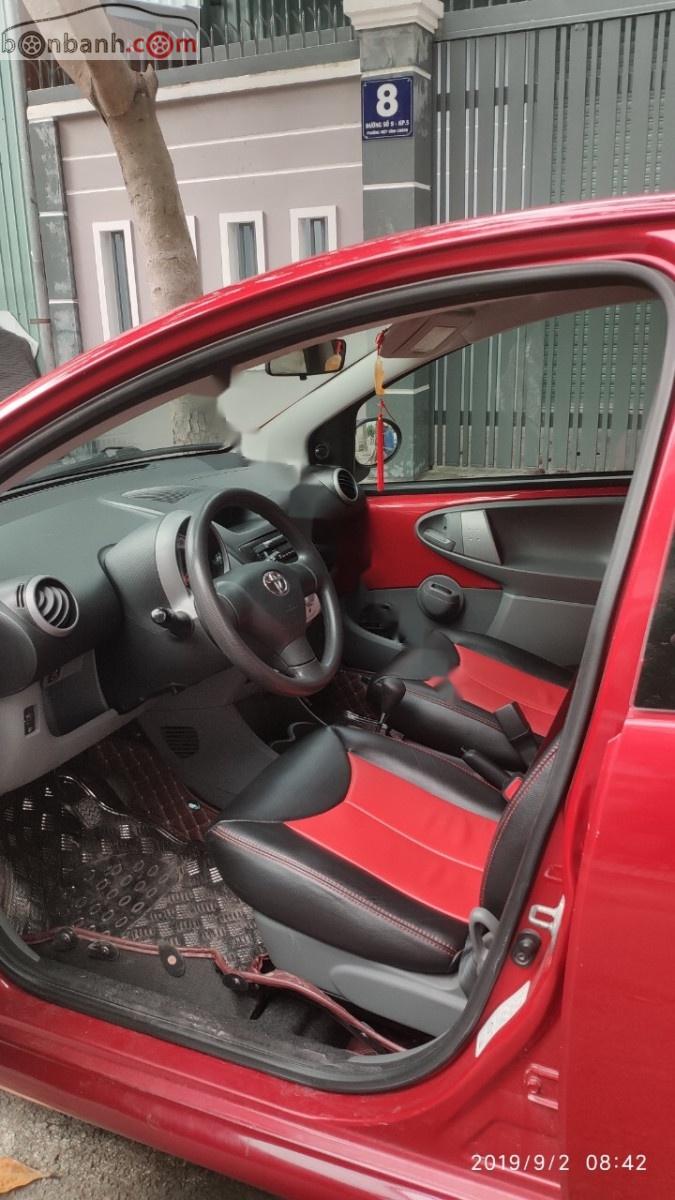 Cần bán xe Toyota Aygo 1.0 AT sản xuất 2011, màu đỏ, xe nhập  