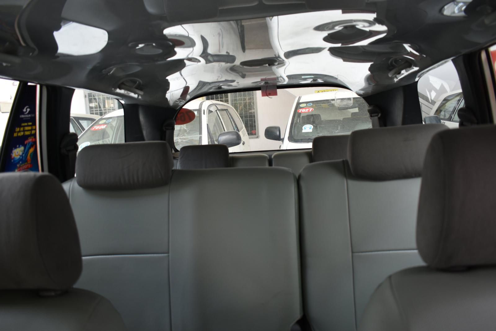 Toyota Innova J 2014 - Bán xe Toyota Innova J đời 2014, màu trắng, giá tốt