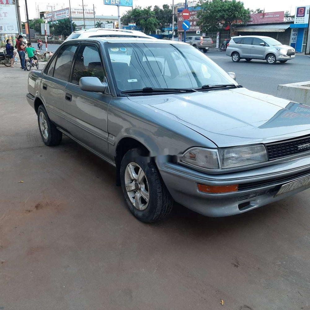 Cần bán xe Toyota Corolla sản xuất năm 1989, xe nhập