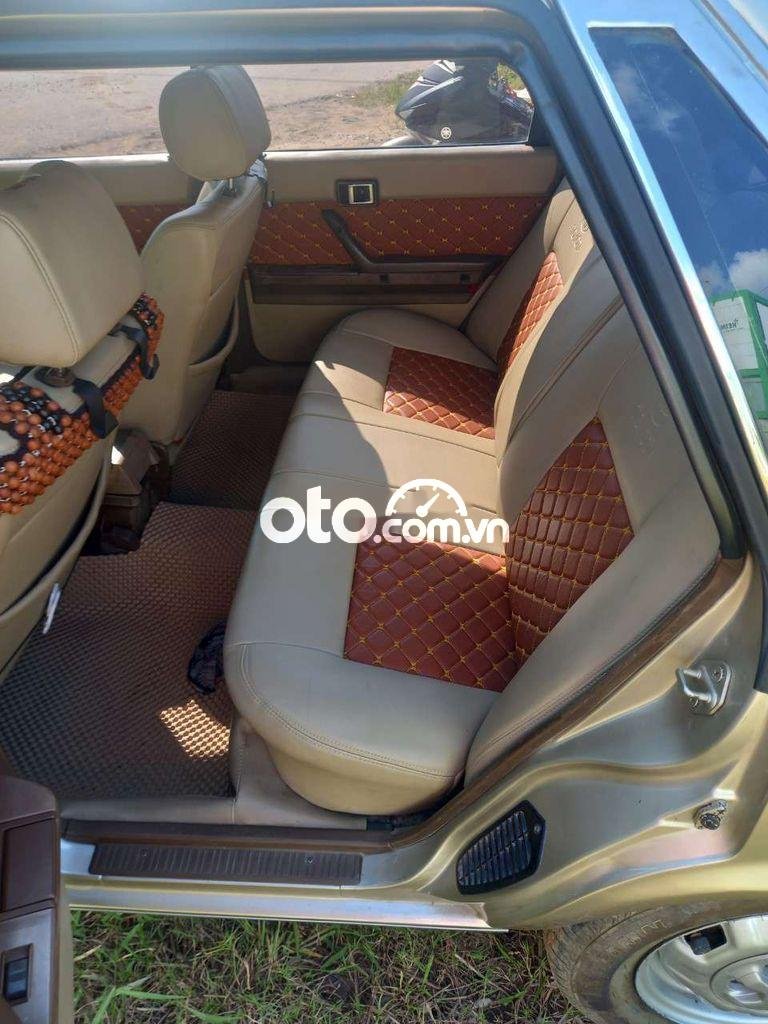 Toyota Camry 1985 - Cần bán gấp Toyota Camry năm 1985, nhập khẩu, giá tốt