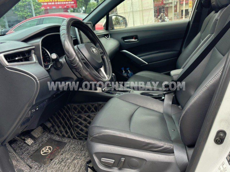 Toyota Corolla Cross 2020 - Giá bán 815 triệu, trả trước 244 triệu