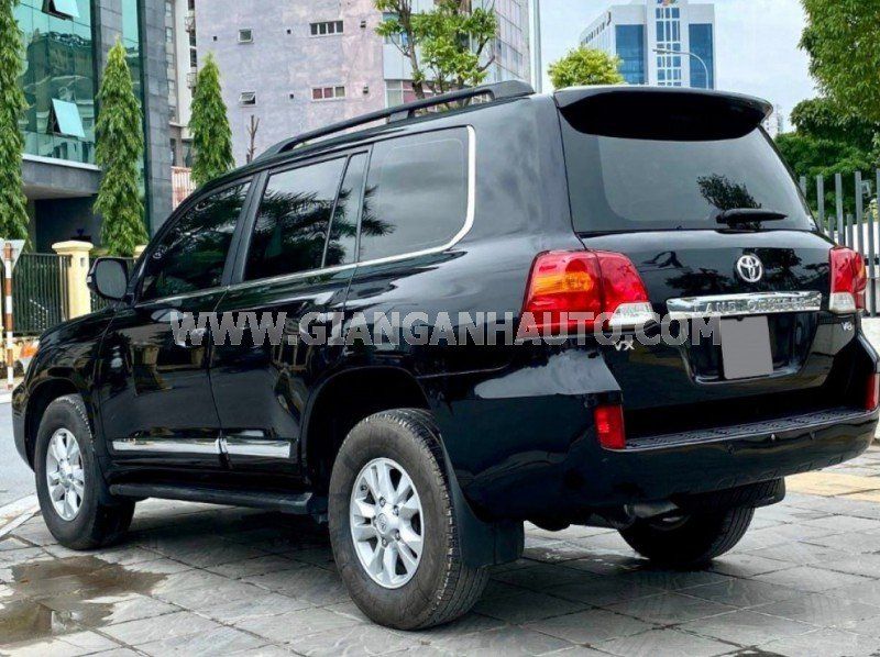 Toyota Land Cruiser 2014 - Màu đen, nhập khẩu