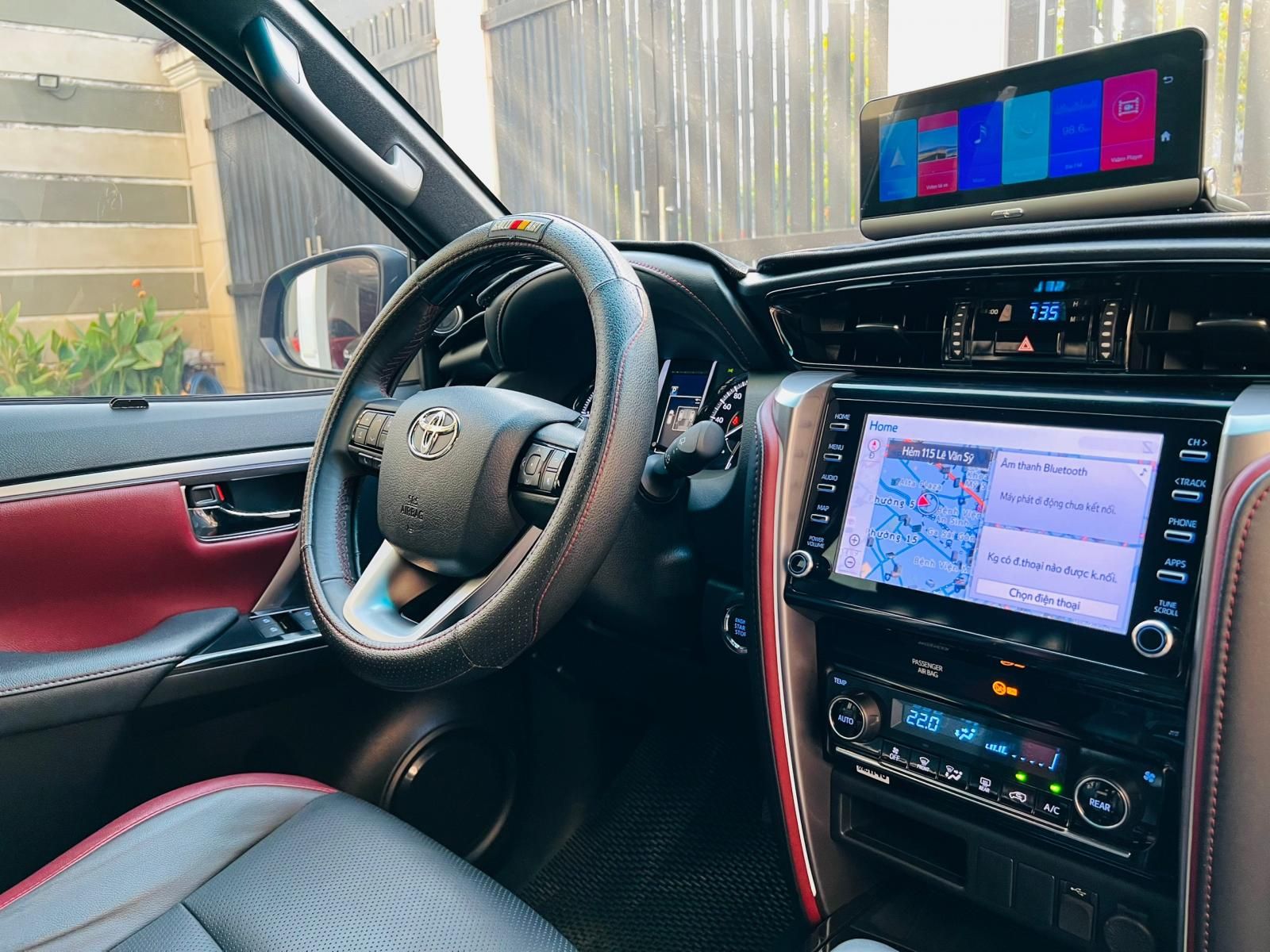 Toyota Fortuner 2022 - Số tự động máy dầu cao cấp, xe chạy 14.000km bao check hãng