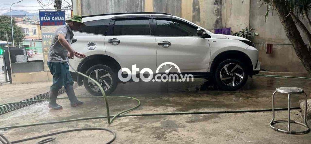 Toyota Rush xe gia đình đang sử dụng cần bán 2019 - xe gia đình đang sử dụng cần bán