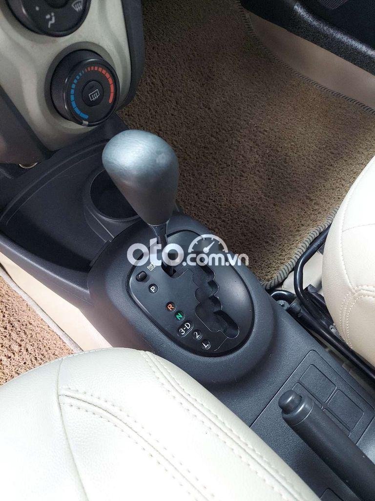 Toyota Yaris Cần bán xe tự động 2010 - Cần bán xe tự động