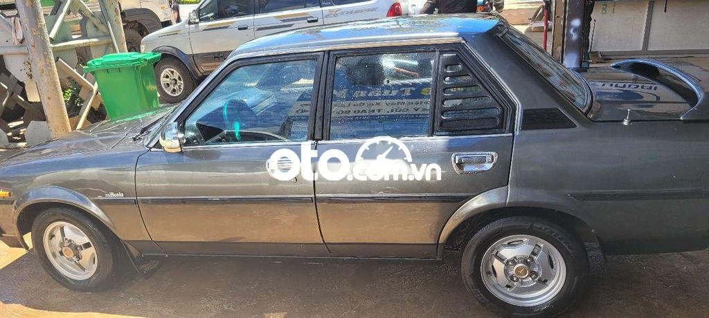 Toyota Corona Xe cỏ 1980 - Xe cỏ