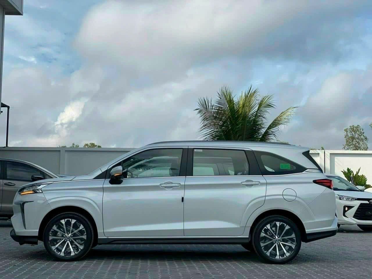 Toyota Veloz Cross 2022 - XE NHẬP KHẨU GIẢM 50% + GIẢM TIỀN MẶT + TẶNG PHỤ KIỆN CHÍNH HÃNG