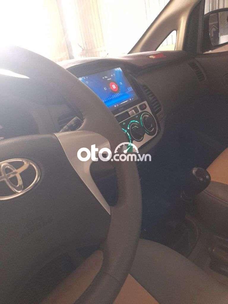 Toyota Innova Cần bán  gia đình 2016 2016 - Cần bán INNOVA gia đình 2016