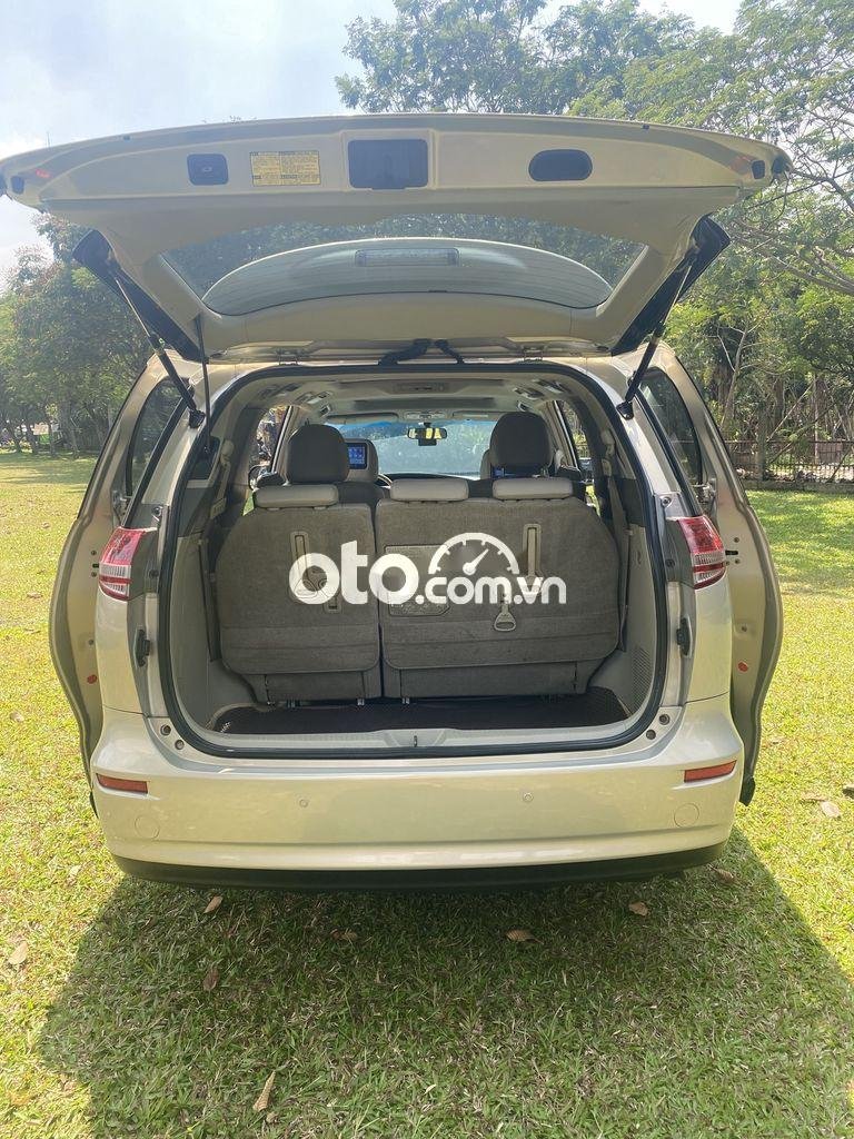 Toyota Previa   2007 2007 - Toyota previa 2007