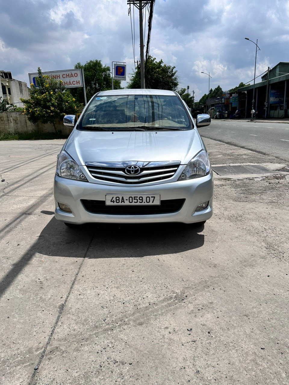 Toyota Innova 2022 - GIA ĐÌNH CẦN BÁN XE INNOVA SẢN XUẤT 2011