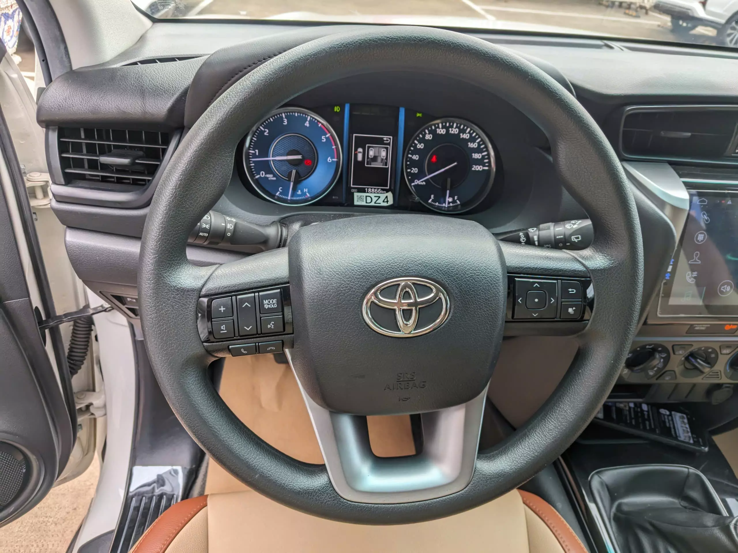 Toyota Fortuner Fortuner 2.4G MT 2020 - Bán Toyota Fortuner 2.4G MT đời 2020, màu trắng, 830tr