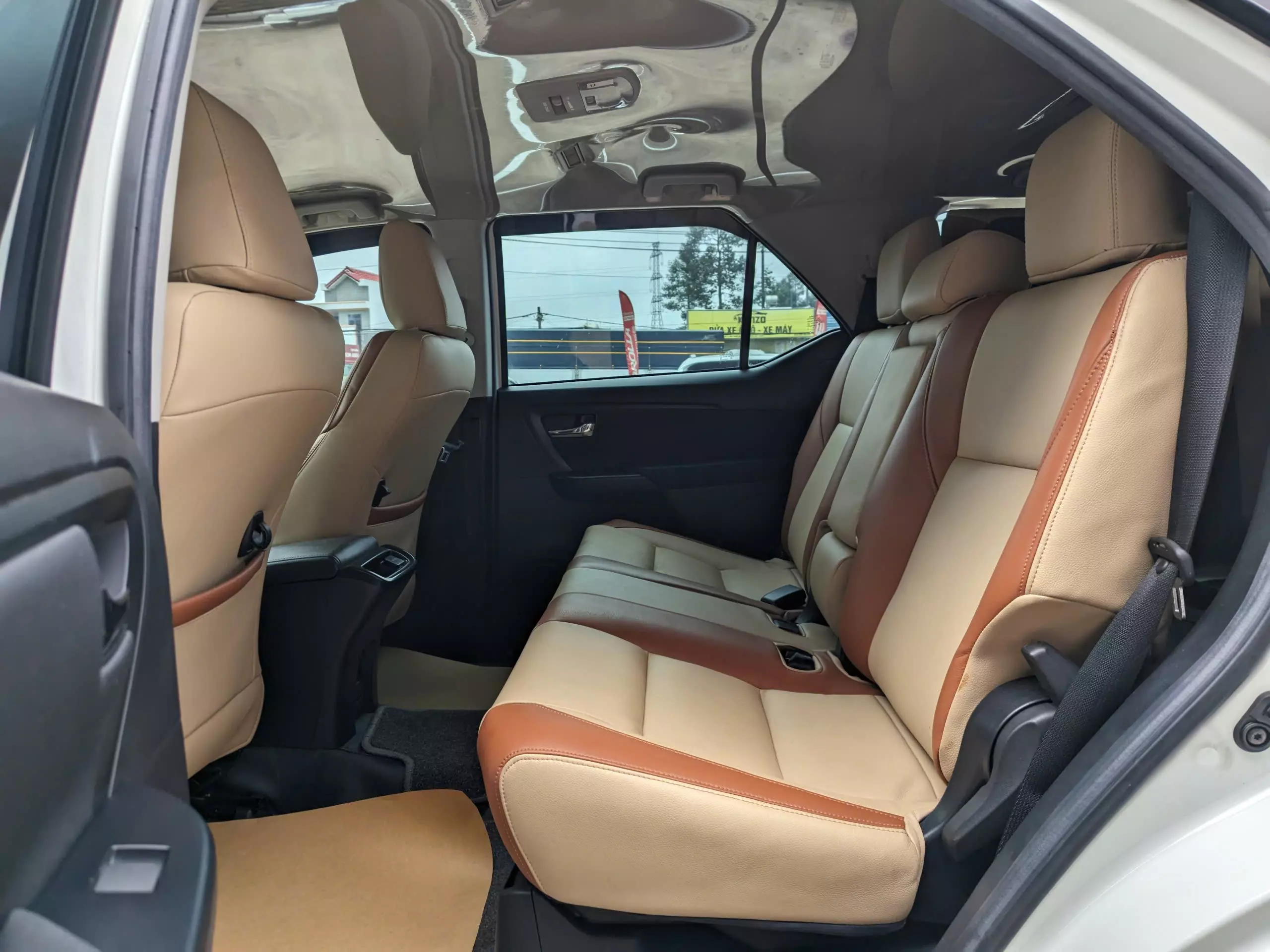 Toyota Fortuner Fortuner 2.4G MT 2020 - Bán Toyota Fortuner 2.4G MT đời 2020, màu trắng, 830tr