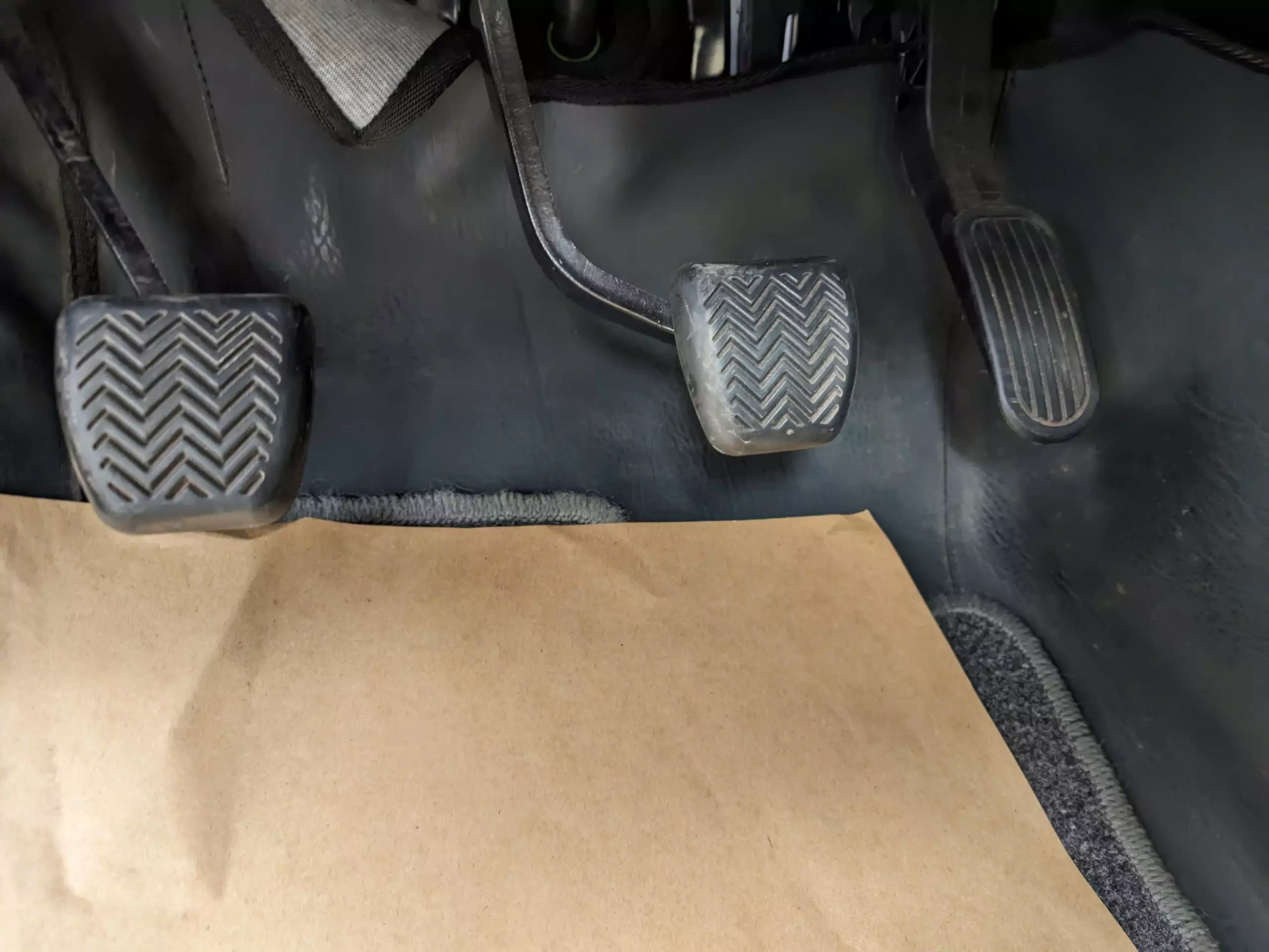 Toyota Fortuner Fortuner 2.4G MT 2020 - Bán Toyota Fortuner 2.4G MT đời 2020, màu trắng, 830tr