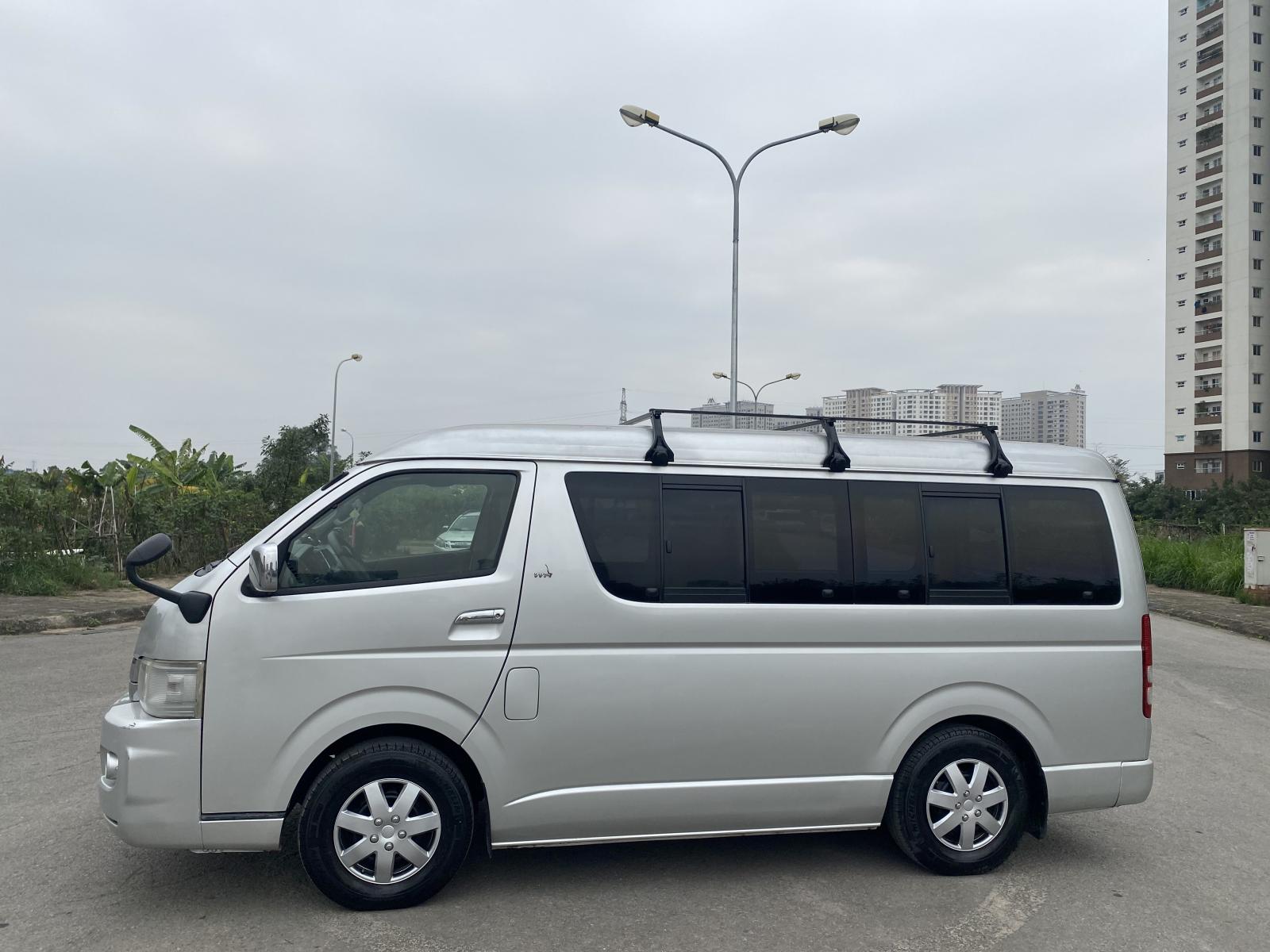 Toyota Hiace US 2010  3D Model by SQUIR