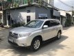 Bán xe Toyota Highlander 2.7 AT 2013 - Cần bán xe Toyota Highlander 2.7AT 2013 màu bạc nhập khẩu Mỹ, lăn bánh 31 ngàn km còn mới Toyota Highlander 2.7 AT 2013 - Cần bán xe Toyota Highlander 2.7AT 2013 màu bạc nhập khẩu Mỹ, lăn bánh 31 ngàn km còn mới giá 1 tỷ 150 tr tại Tp.HCM