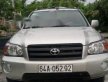 Toyota Highlander   2.4L. 2005 - Cần bán xe Toyota Highlander 2.4L. đời 2005, màu bạc, giá chỉ 500 triệu giá 500 triệu tại Vĩnh Long