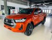 Toyota Hilux 2.4 4x2 AT 2021 - Toyota Hilux 2.4 AT 4X2 màu đỏ cam giao ngay tháng 11 giá 674 triệu tại Tiền Giang