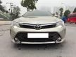 Toyota Camry 2.0E 2016 - Bán Toyota Camry 2.0E năm 2016, màu vàng, giá 580tr giá 580 triệu tại Tp.HCM