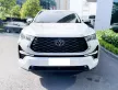 Toyota Innova Cross HEV 2.0 CVT 2024 - Cần bán Toyota Innova Cross HEV 2.0 CVT đời 2024, màu trắng, nhập khẩu, 985 triệu giá 985 triệu tại Tp.HCM