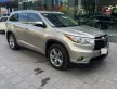 Toyota Highlander Limited  2015 - 𝐇𝐢𝐠𝐡𝐥𝐚𝐧𝐝𝐞𝐫 𝐋𝐢𝐦𝐢𝐭𝐞𝐝 𝟑.𝟓𝐕𝟔 𝐱𝐮𝐚̂́𝐭 𝐌𝐲̃. 𝐒𝐚̉𝐧 𝐱𝐮𝐚̂́𝐭 𝐧𝐚̆𝐦 𝟐𝟎𝟏𝟓  giá 1 tỷ 290 tr tại Hà Nội
