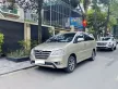 Toyota Innova 2.0E 2016 - Em cần bán innova sx 2016 bản 2.0E xịn màu vàng cát. giá 235 triệu tại Hà Nội