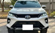 Toyota Fortuner legender 2022 - Cần bán Toyota Fortuner legender đời 2022, màu trắng giá 1 tỷ 130 tr tại Tp.HCM