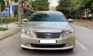 Toyota Camry 2.5Q 2015 - Bán xe Toyota Camry 2.5Q 2015, màu vàng giá 560 triệu tại Tp.HCM